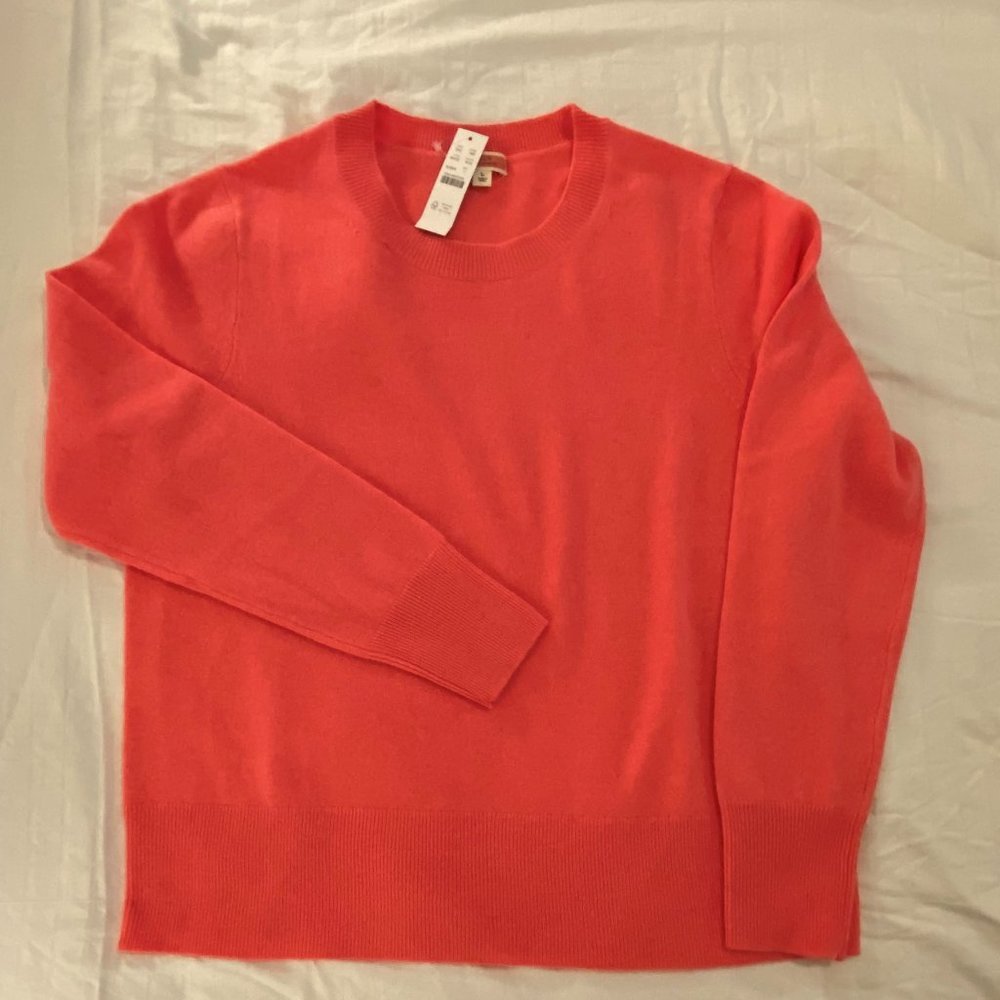 NWT JCrew coral 100% cashmere sweater - incredibly soft and excellent quality
